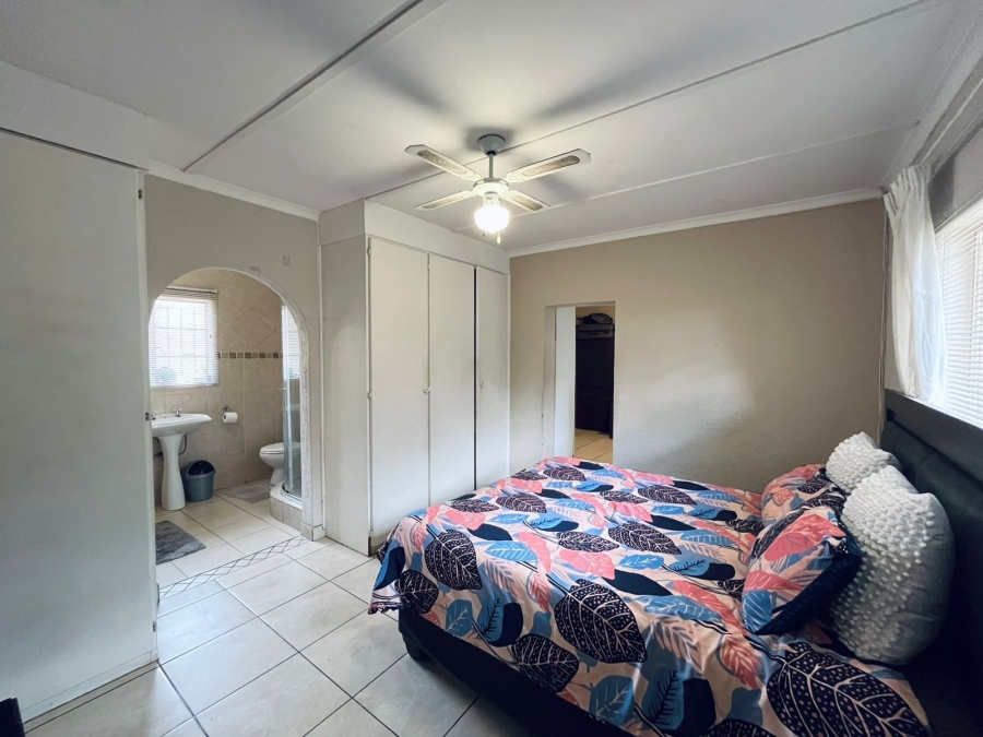 3 Bedroom Property for Sale in Protea Park North West